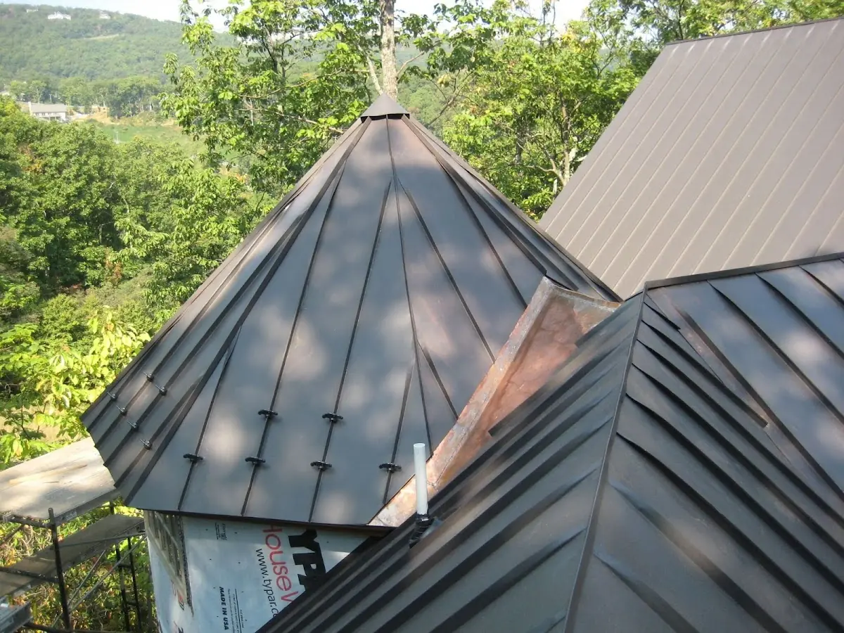 Professional Gutter Cleaning by Craftsman Roofing in Canyon Lake